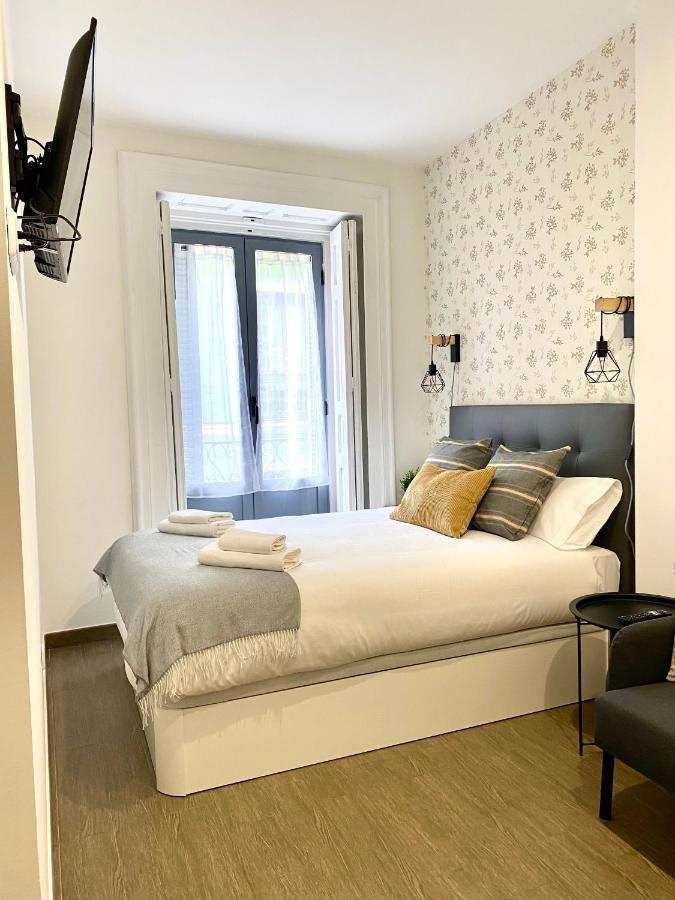 Apartamentos Fuencarral Madrid Eksteriør billede