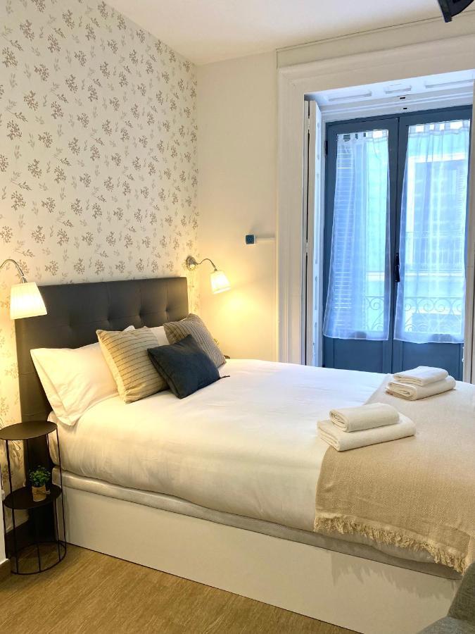 Apartamentos Fuencarral Madrid Eksteriør billede