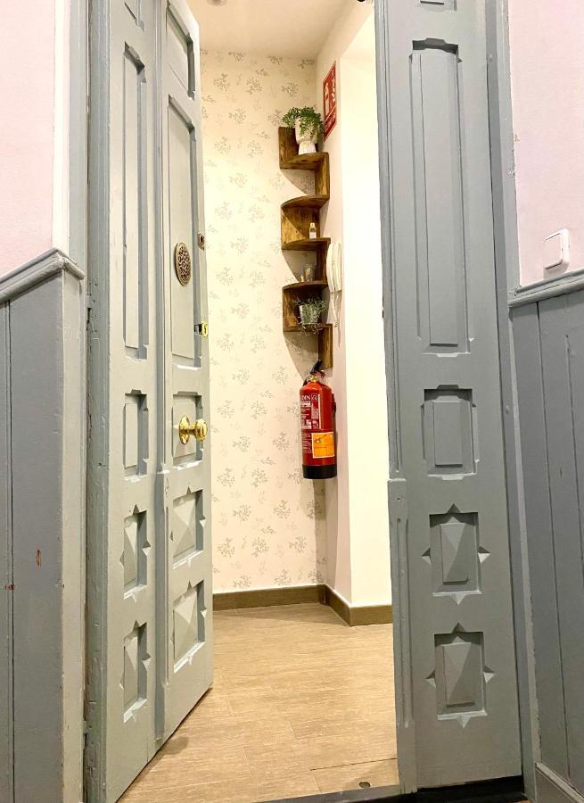 Apartamentos Fuencarral Madrid Eksteriør billede